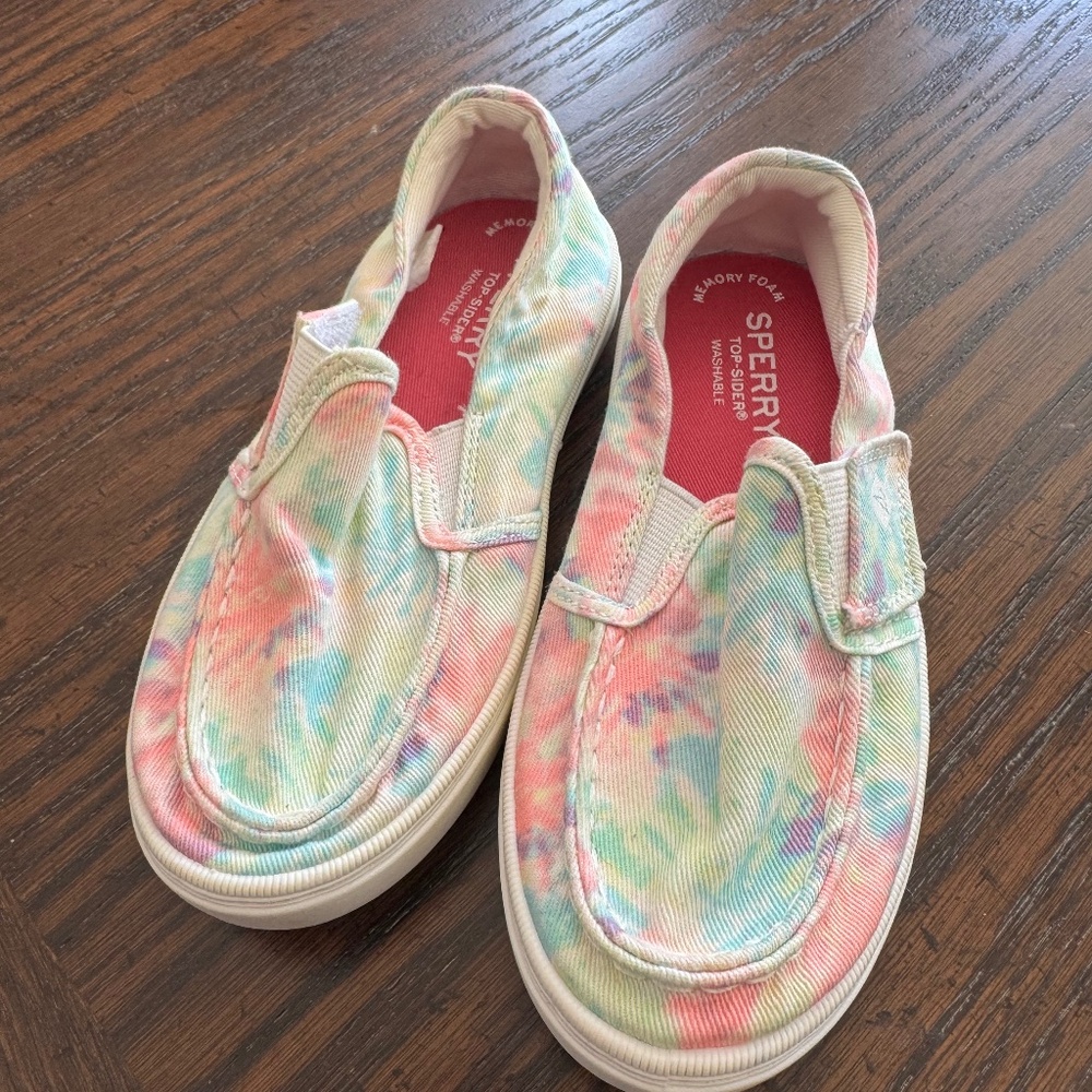Sperry Tie Dye Slip on Sneaker with velcro
